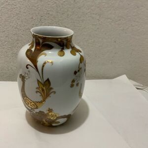 AK Kaiser White Gold Porcelain Serenade Vase from Ak Emperor, W. Germany, 1970s